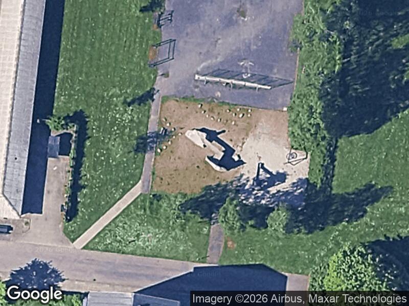 Satellitfoto af Elvis Legepladsskulptur