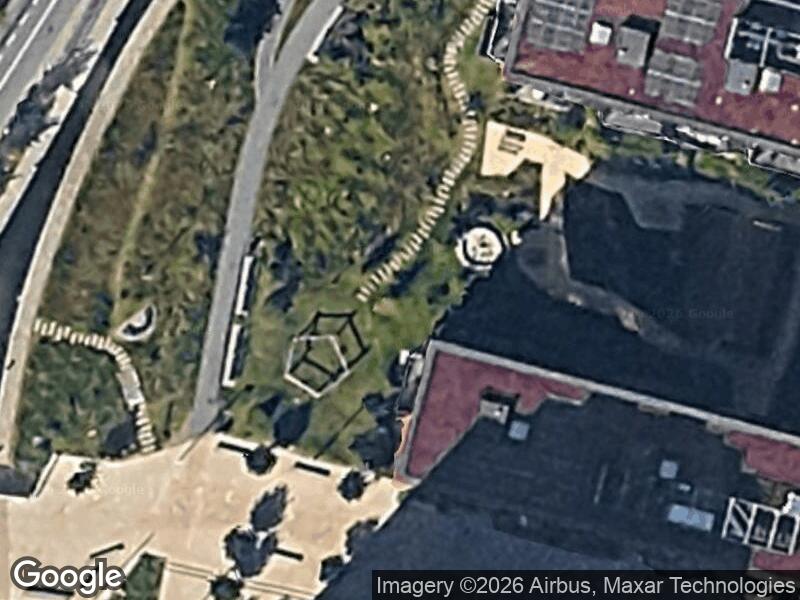 Satellitfoto af Legepladsen i Frederiksbroparken ved Frederiksbro Torv